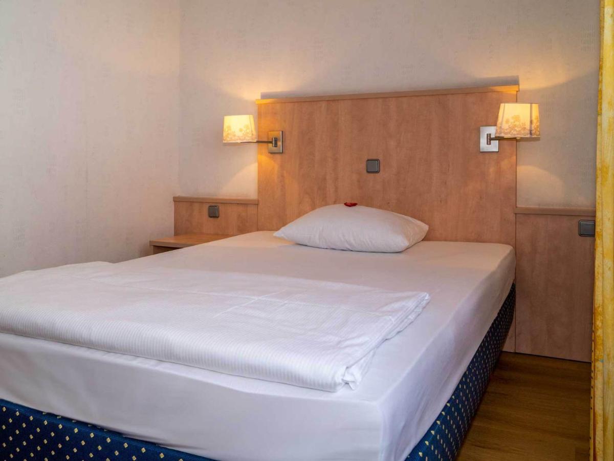 Trip Inn Kongresshotel Frankfurt-Родгау Экстерьер фото