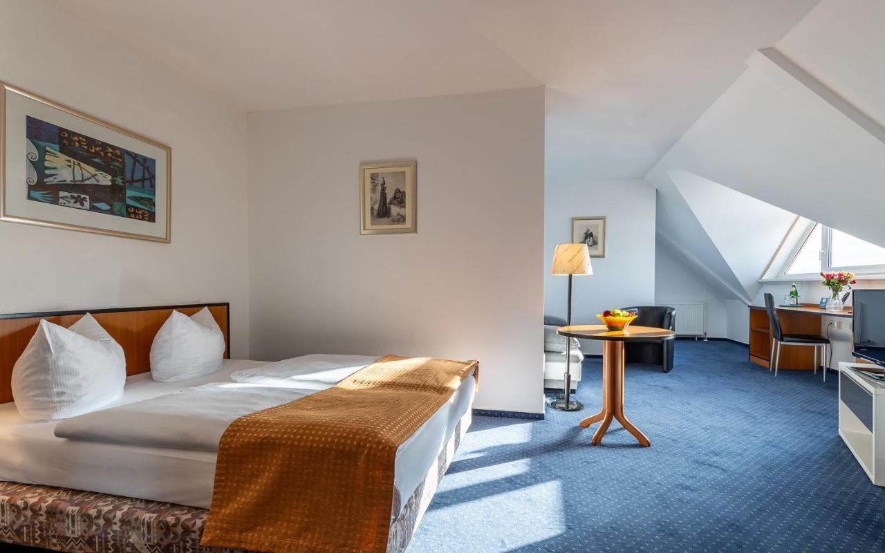 Trip Inn Kongresshotel Frankfurt-Родгау Экстерьер фото