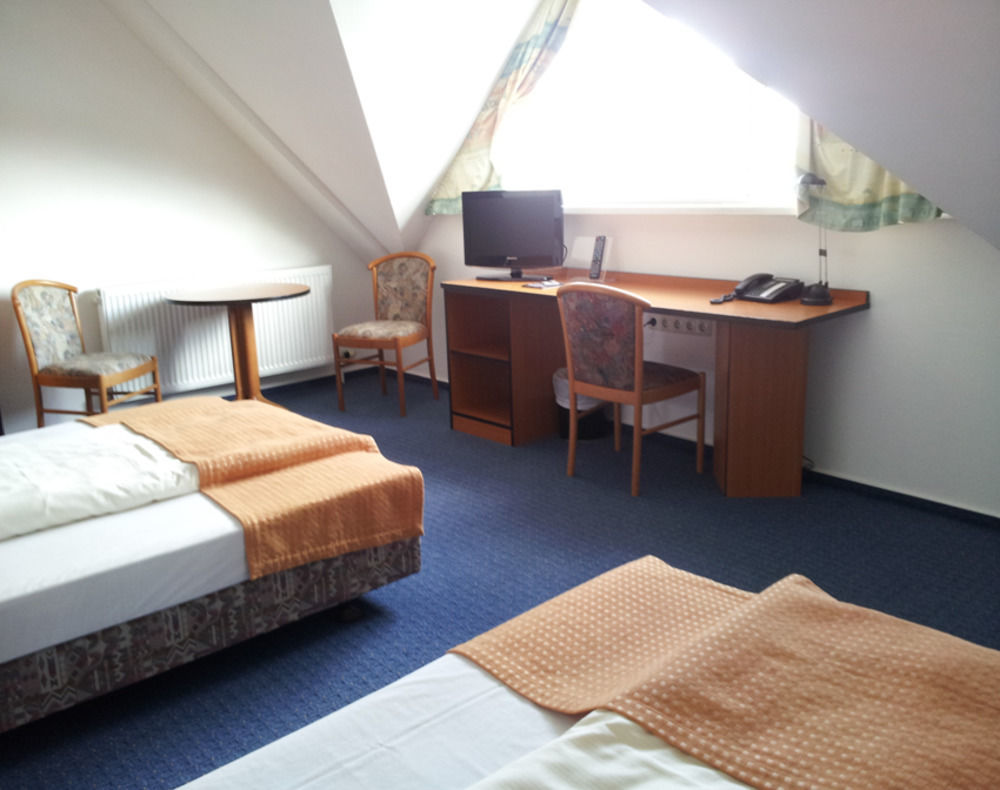 Trip Inn Kongresshotel Frankfurt-Родгау Экстерьер фото